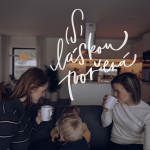 Obrázek podcastu (s) láskou tvořená