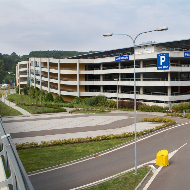 Obrázek epizody Veletrhy Brno - Parkovací dům u čtvrté brány