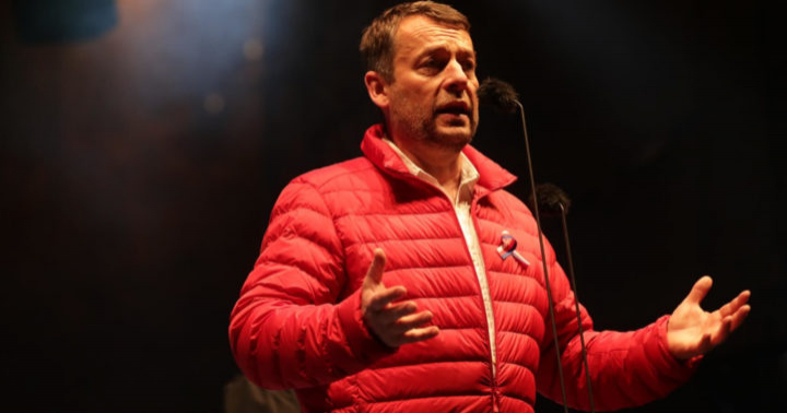 Obrázek epizody Šimon Pánek: Česká společnost byla vždy solidární. Je to obrovský závazek i způsob, jak vyjádřit nesouhlas s Putinovou agresí na Ukrajinu