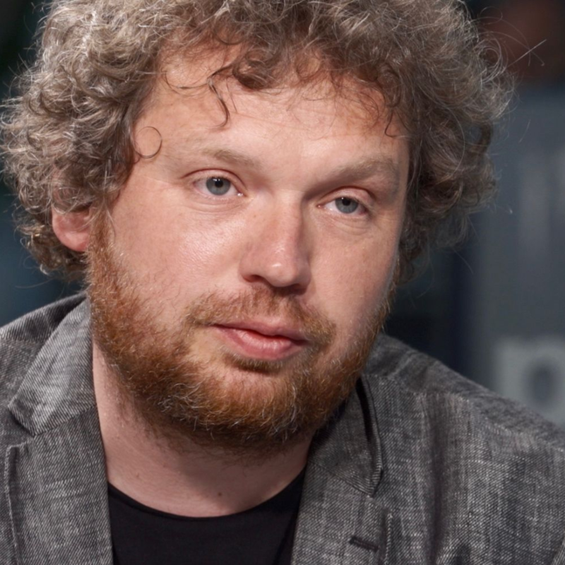 Obrázek epizody Klusák: Predátor herečku oslovil v obchodě, poslala ho někam. Policie řeší už 52 lidí