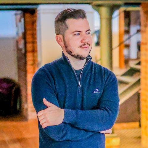 Obrázek epizody #17 Matěj Kotrba (Fuckupy v IT, Očima ajťáka) o tom, jak se recruiterům dostat do hledáčku