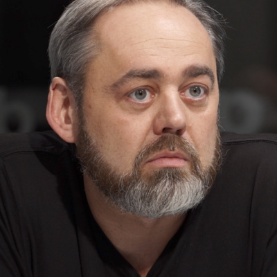 Obrázek epizody Vlastní talkshow? Přijde Genzer a smějou se i parkety, sebe do rozhovorů necpu. Přestal jsem pít, protřídili se mi přátelé, říká Dědek