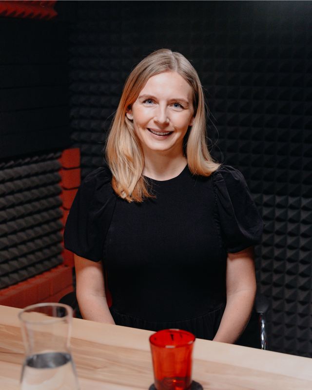 Obrázek epizody M. Kačírková: „Jako dětská fyzioterapeutka říkám nevodit děti za ruce, když ještě nechodí.“