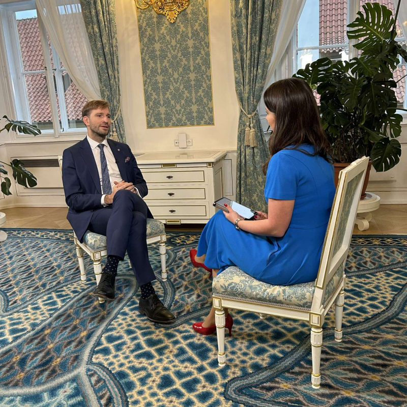 Obrázek epizody Vznik nové vlády, možný návrat do čela Ministerstva zdravotnictví, přerozdělení části rezerv VZP ( 6. 12. 2025) HOST: Adam Vojtěch  /nestr. za ANO/