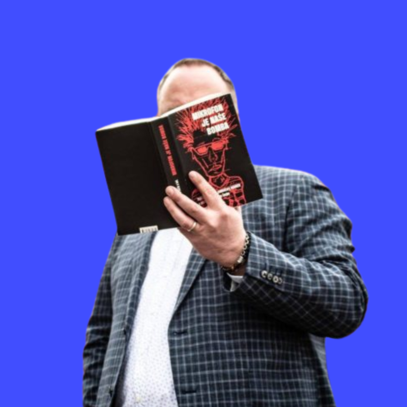 Obrázek epizody Jan Charvát – Krajní pravice si našla nového nepřítele. Už nejde o rasu