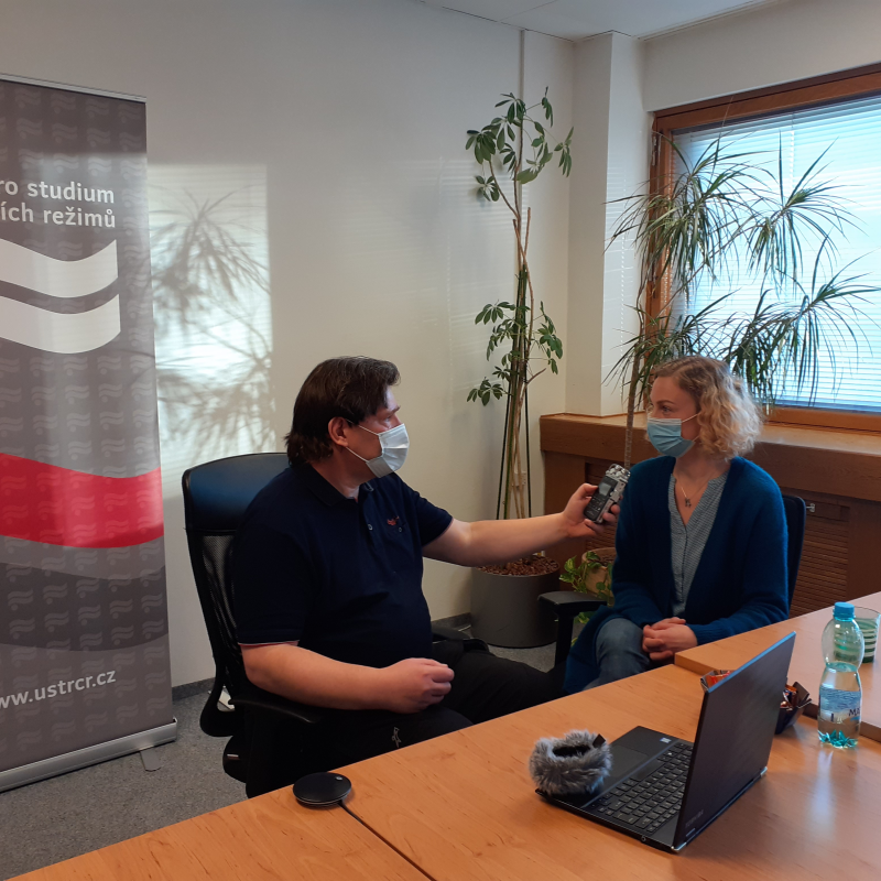 Obrázek epizody ÚSTR podcast s historičkou Evou Vybíralovou o tzv. skryté církvi