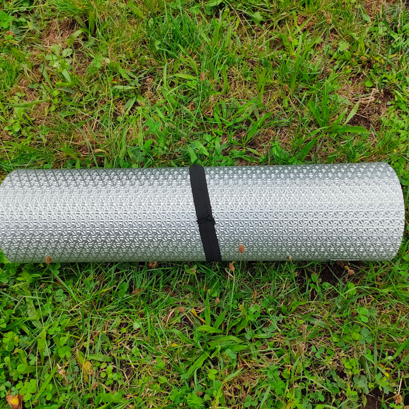 Obrázek epizody RECENZE: Pěnová karimatka na treking MT 100 má mnoho využití