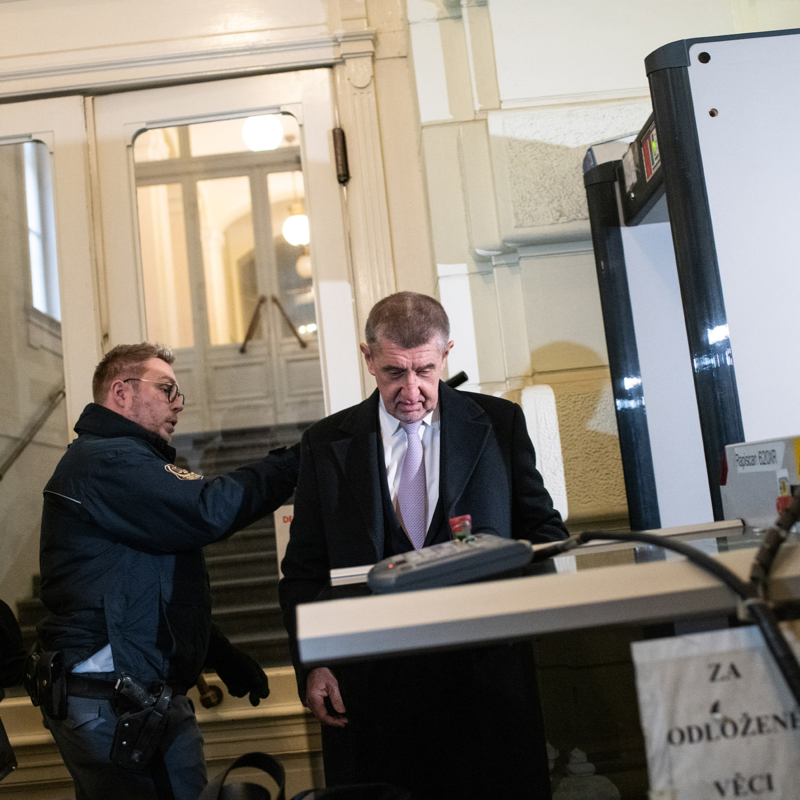 Obrázek epizody Babiš měl podle Vrchního soudu spáchat dva trestné činy. Jeho voliče to ale zajímat spíš nebude