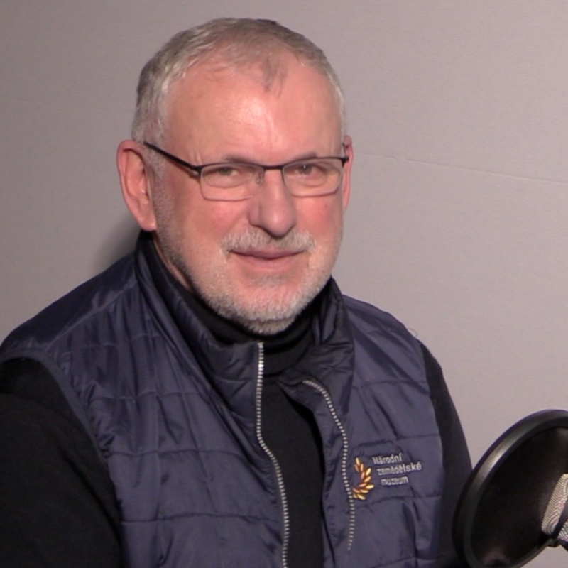 Obrázek epizody Ohlédnutí za rokem 2025 a pozvánky na rok 2026 do NZM