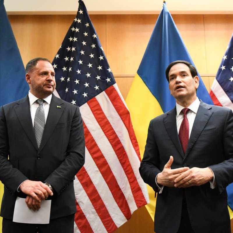 Obrázek epizody Ukrajina si trochu oddechla. Co přinesla ženevská jednání o Trumpově mírové dohodě?