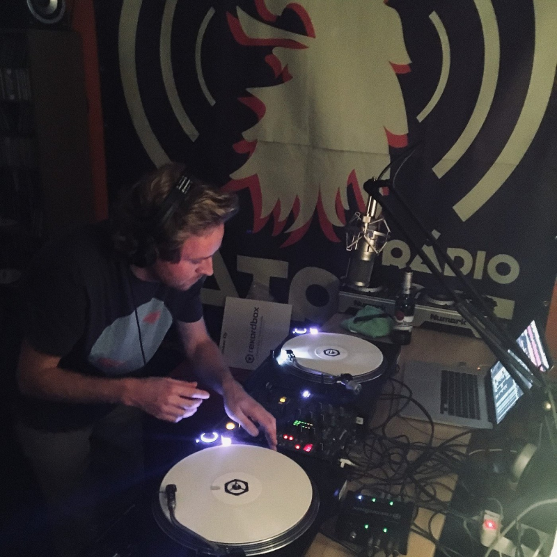 Obrázek epizody 48. POLY-V