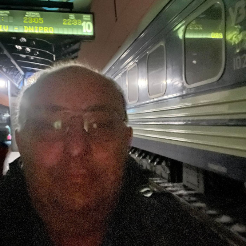 Obrázek epizody Ešus 6/2/2023: s Lubomírem na Ukrajinu a zpět