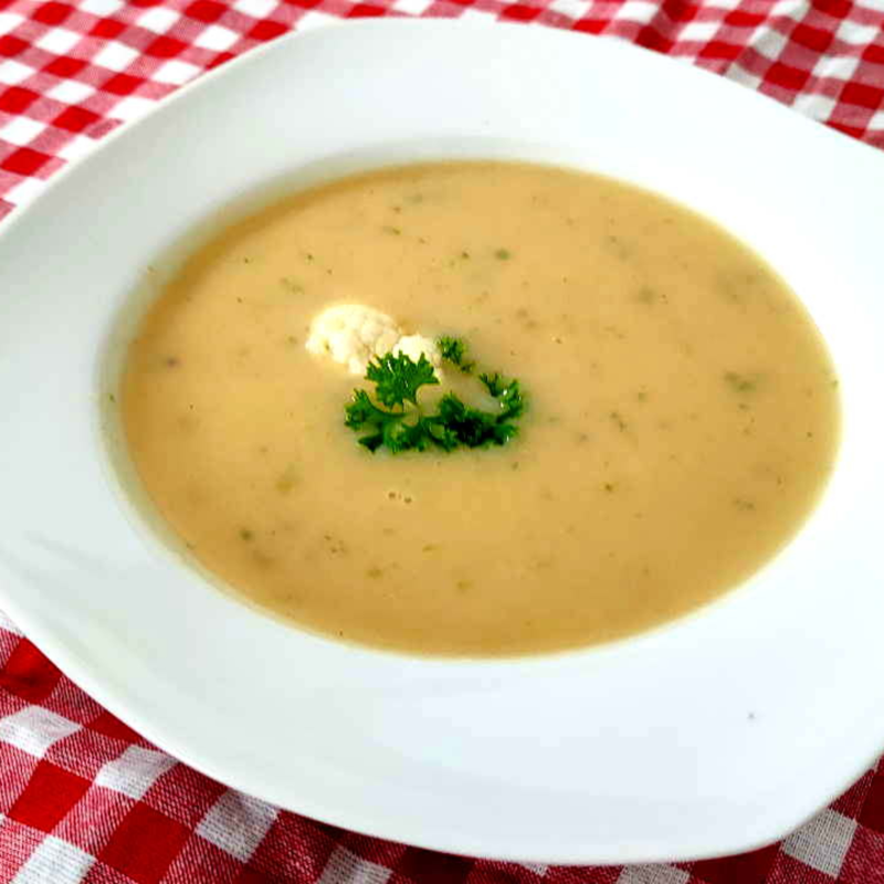 Obrázek epizody Lahodná podzimní květáková polévka, která zahřeje - recept