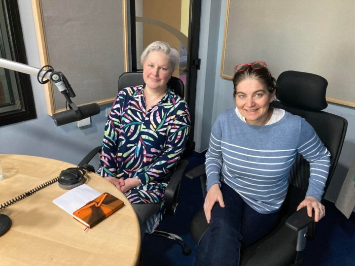 Obrázek epizody Lenka Tyrpáková: Zelenskyj si vyzkoušel roli prezidenta nanečisto už v seriálu