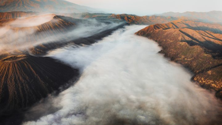 Obrázek epizody HOROSKOPY: Vodnáři, jste plní tvořivé síly a nápadů, vše děláte naplno a partner se nudí. Myslete na svou lásku