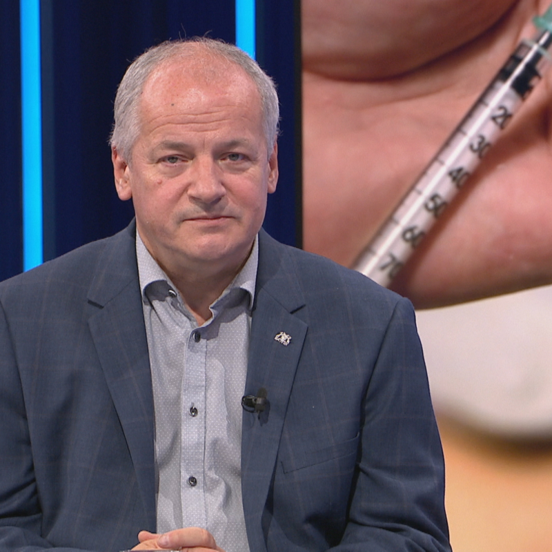 Obrázek epizody Prymula: Chřipková i covidová vlna bude intenzivnější. Chrání očkování před oběma viry?
