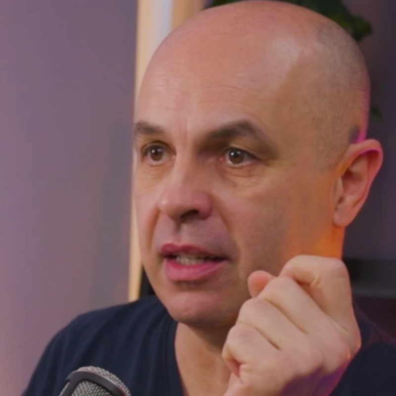 Obrázek epizody #25 Jak myslet jako leader a řídit svůj život s Peterem Sasínem