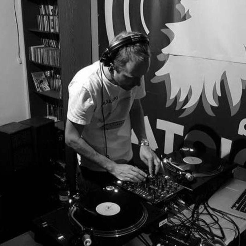 Obrázek epizody 30.Poly-V