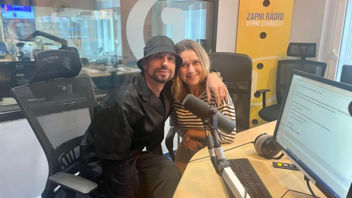 Obrázek epizody Filip Vaněk: Ponožky do sandálů patří, ale jen luxusní ponožky v luxusních sandálech