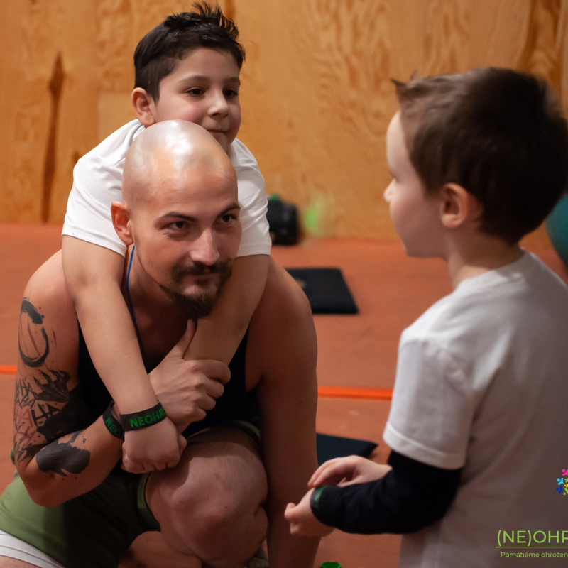 Obrázek epizody 24 - Nebuď p*ča aneb jak (ne)pracovat s dětmi s autorem Tomášem Morávkem