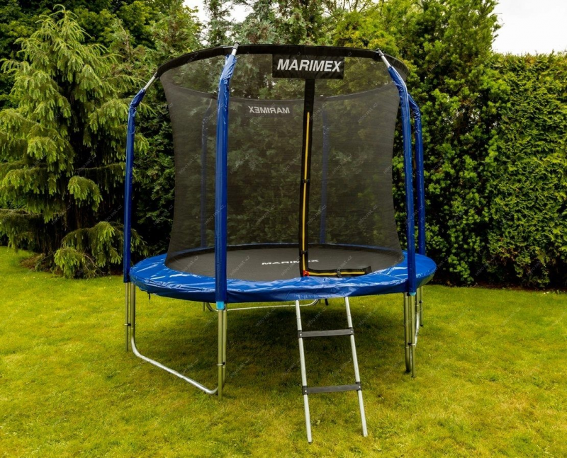 Obrázek epizody Na zahradu si lidé nejvíc pořizují trampolíny, reproduktory a také speciální televize, říká Robert Novotný z Mironetu. Jaké jsou další nákupní trendy na léto?