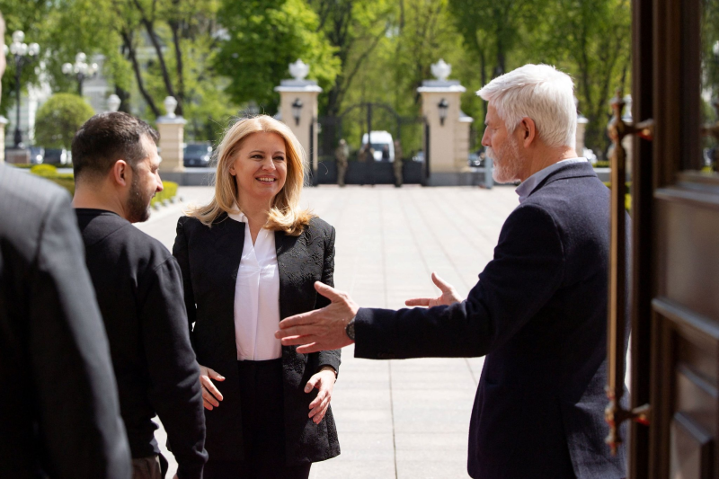 Obrázek epizody Paní prezidentko, kde máte ochranku? O ukrajinské cestě Zuzany Čaputové a Petra Pavla