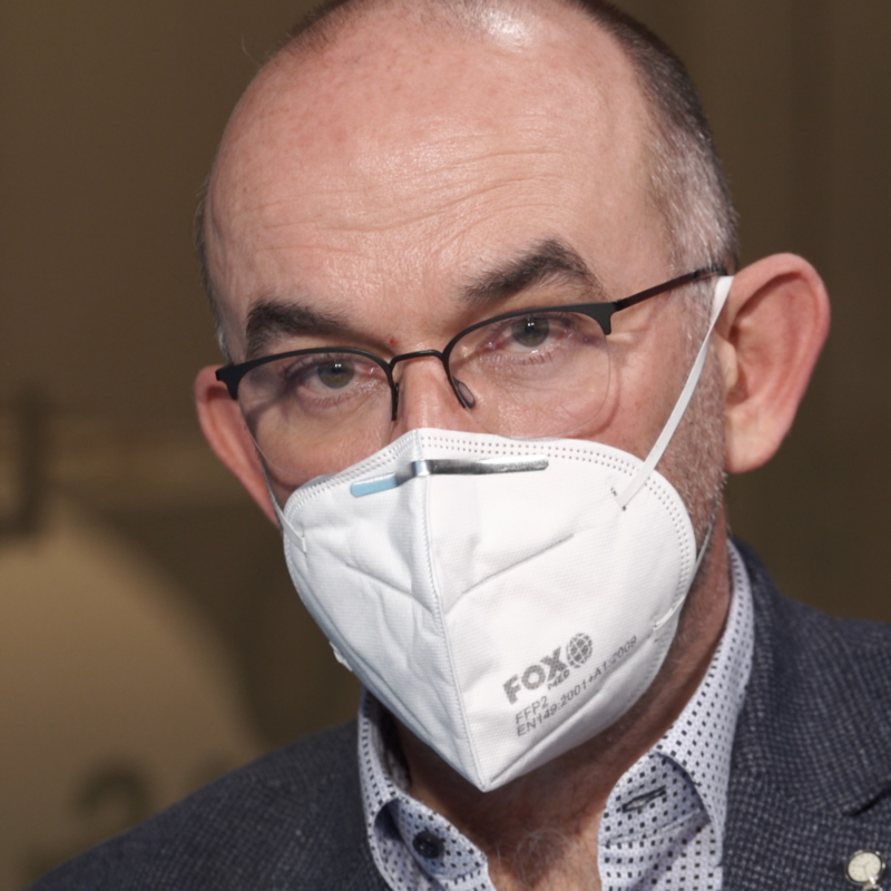 Obrázek epizody Prymula na fotbale? Není to správné, kašleme na opatření, jít špatným příkladem je vždy chyba, říká Blatný