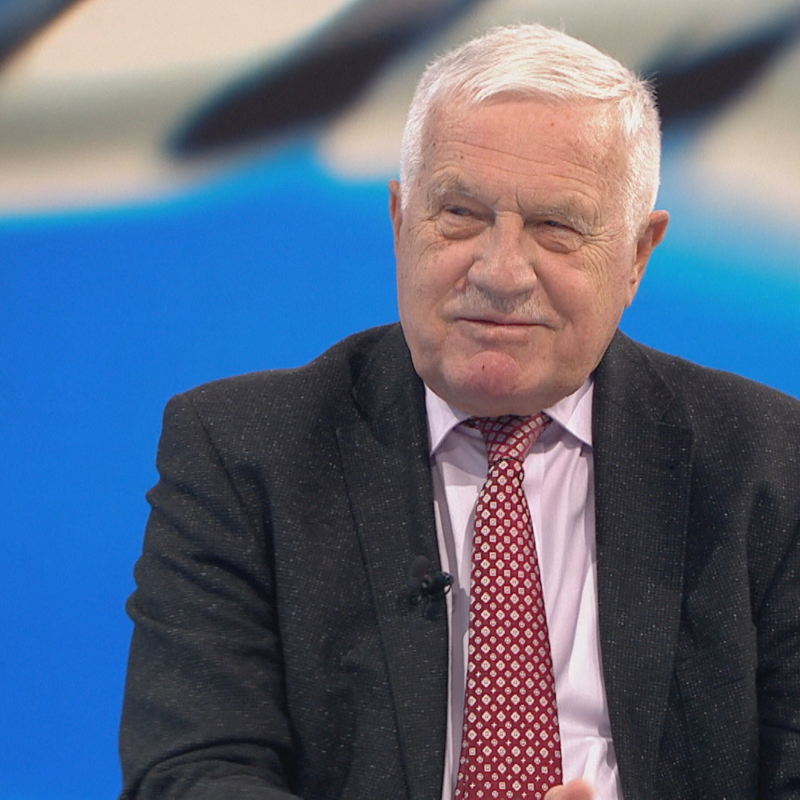 Obrázek epizody Vláda je chaotická a Síkela? Takové chování jsem v politice ještě nezažil, tvrdí Klaus