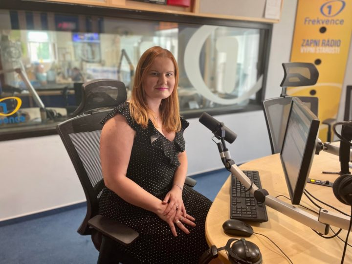 Obrázek epizody Lidé si cestování nechtějí nechat vzít, řekla v Press klubu mluvčí ČEDOKu Kateřina Pavlíková