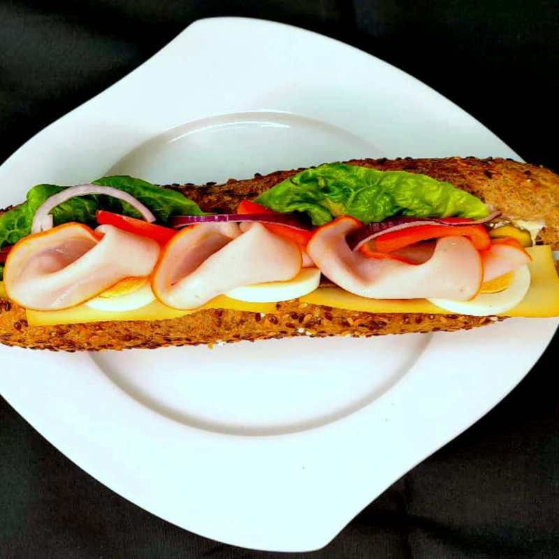 Obrázek epizody Bohatá plněná bageta s domácí pomazánkou. Připravte si vydatnou svačinu