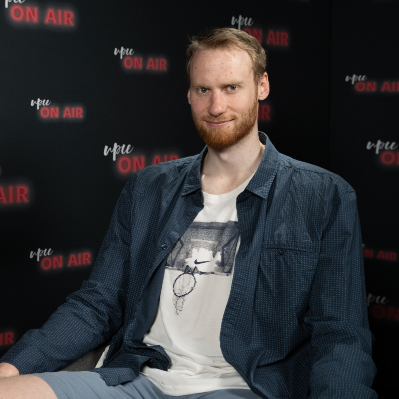 Obrázek epizody UPCE On Air: O basketbalu, studiu angličtiny a pobytu v USA s Martinem Roubem