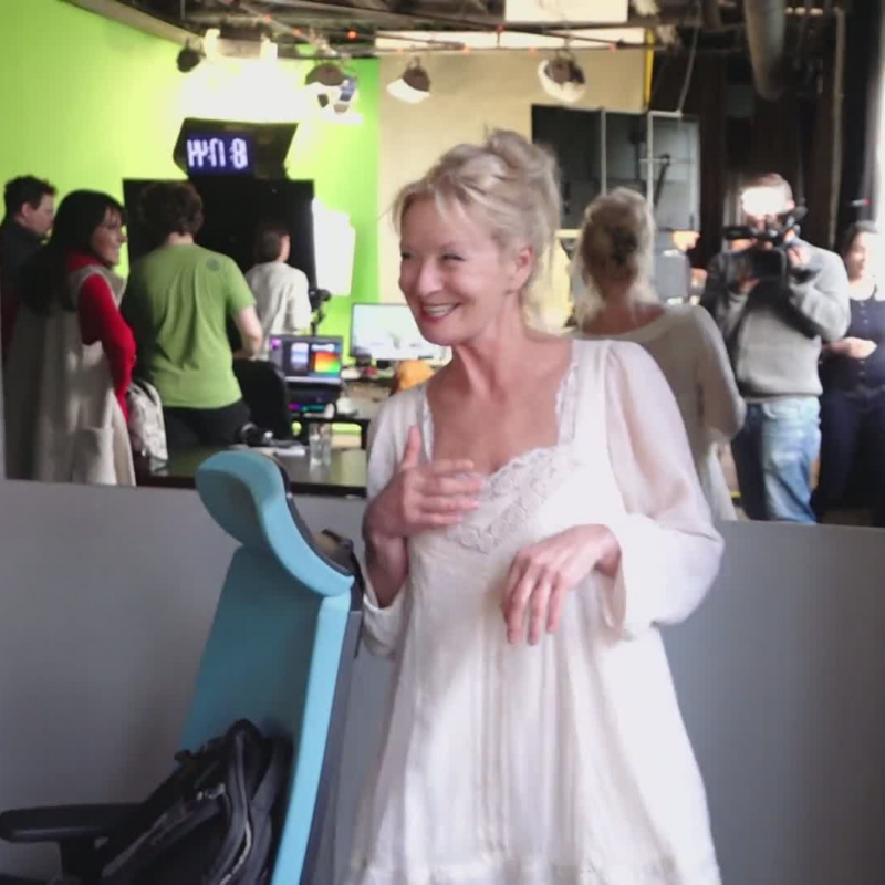 Obrázek epizody Vilma Cibulková podporuje Mezi Ploty