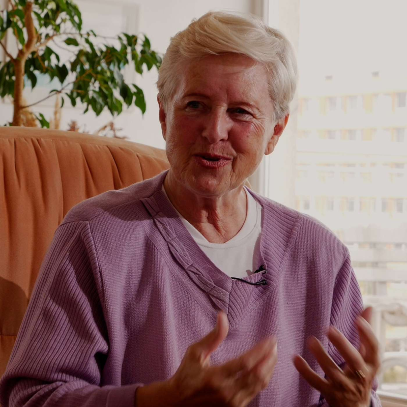 Obrázek epizody ANNA HOGENOVÁ: "Život je dar, za který se taky musí platit."