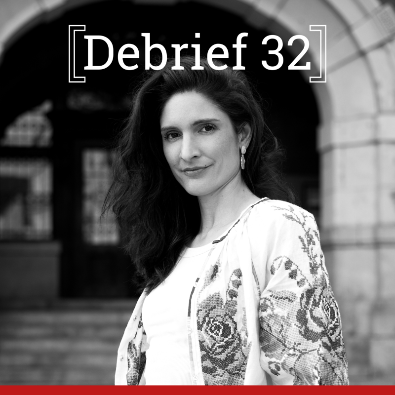 Obrázek epizody DEBRIEF 32 s Kateřinou Krejčovou: Humanitární pomoc ve válce na Ukrajině