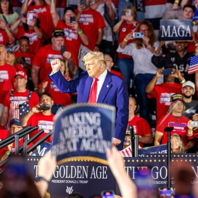 Obrázek epizody Trump plní své sliby. Ale odmítá přiznat chyby a s Čínou i Ruskem se přepočítal