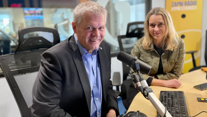 Obrázek epizody Patnáct procent předložených vzorků vína je letos bez licence, že jde o "svatomartinské", říká šéf vinařů Jaroslav Machovec