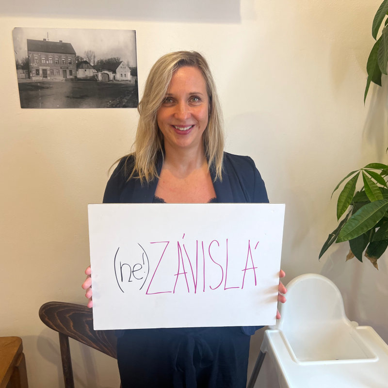 Obrázek epizody 78.díl (ne!)ZÁVISLÁ: "Zastaví se vám srdce." Jogínka promluvila o smrti malé dcery na nádor na mozku