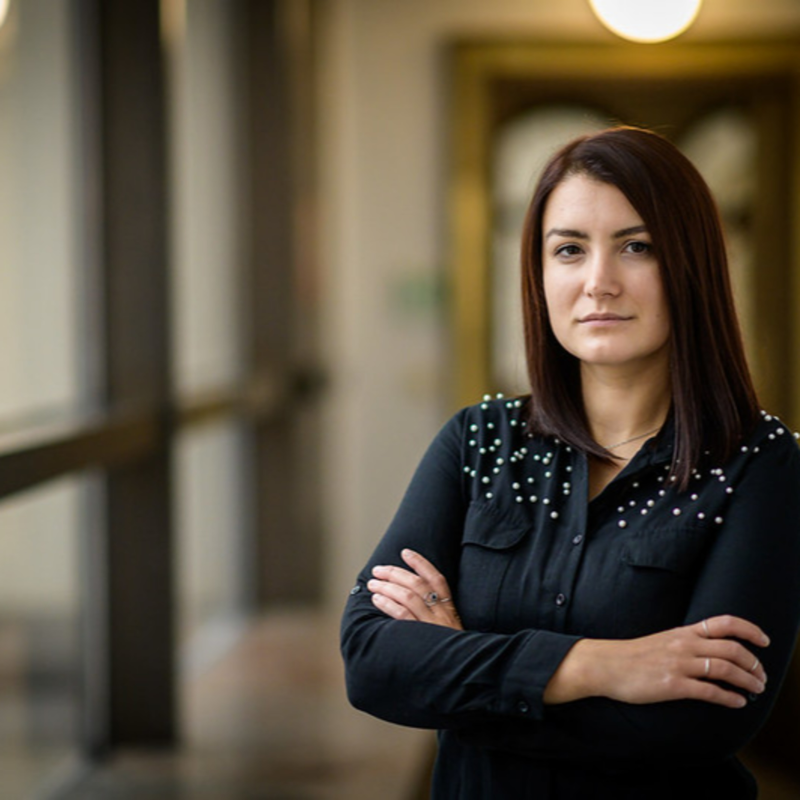 Obrázek epizody Deník poslankyně #6: O rozkladu společnosti s Janem Charvátem