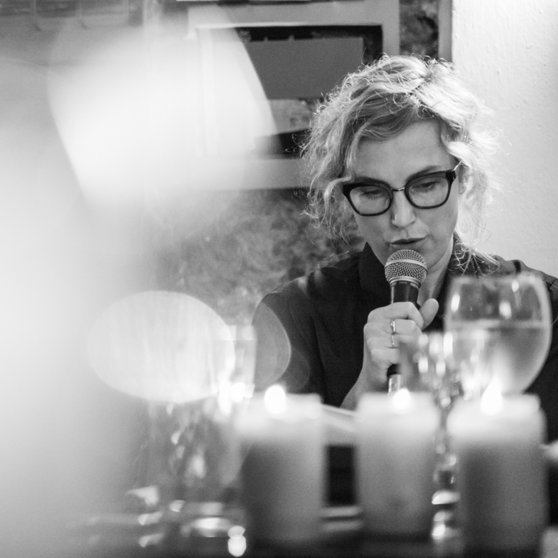 Obrázek epizody Dušičkové čtení se Zuzanou Říhovou