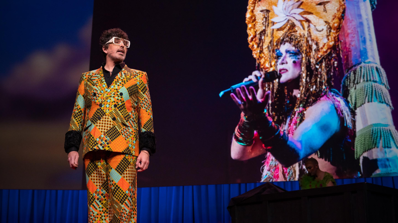 Obrázek epizody How to unleash your inner maximalism through costume | Machine Dazzle