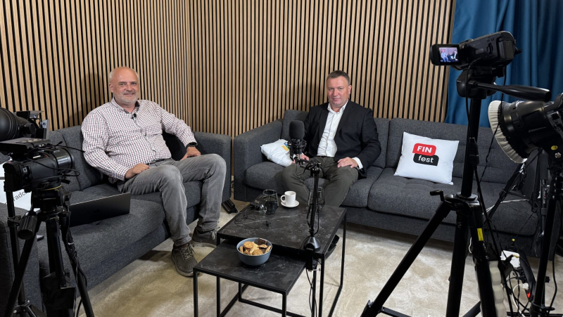 Obrázek epizody Jak funguje zprostředkování podnikatelských úvěrů u Ronda Invest?