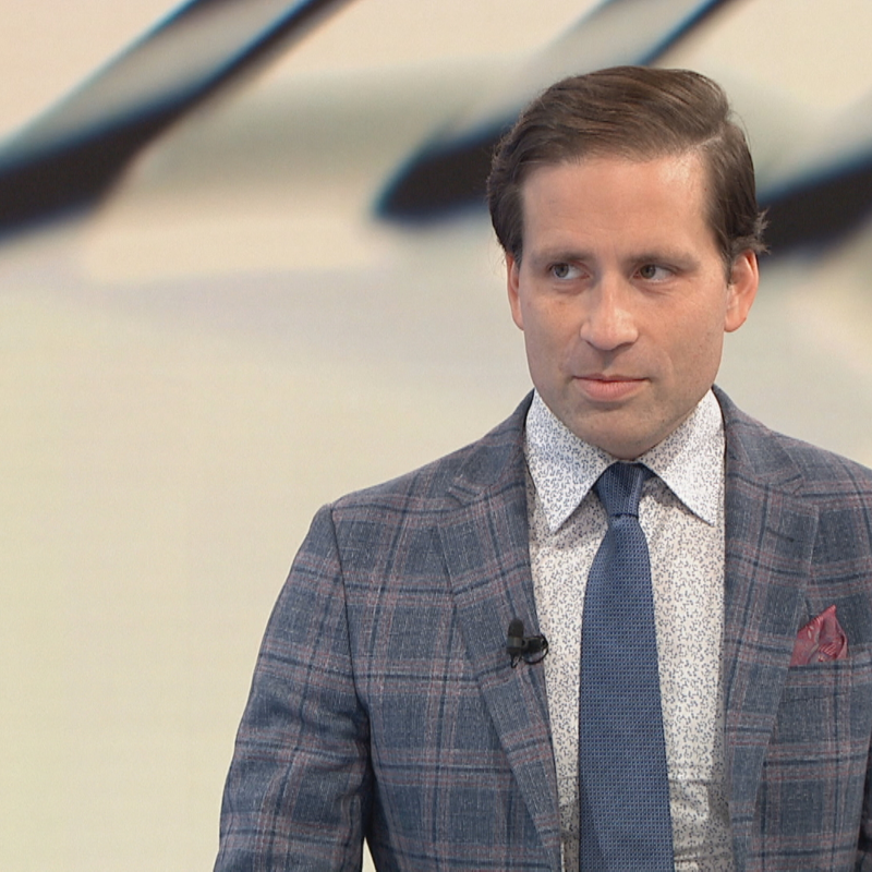 Obrázek epizody Kovanda: To, co Fiala označil za zlevňování, je zdražování. Politik musí lakovat narůžovo