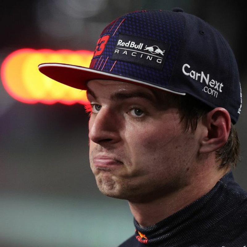 Obrázek epizody O infarktové Verstappenově chybě na unikátním okruhu u Rudého moře