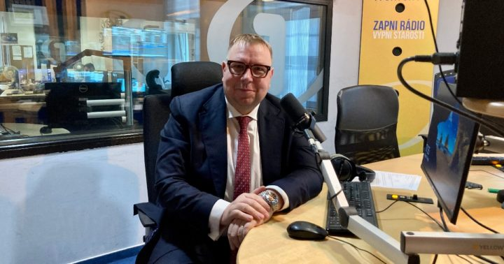 Obrázek epizody Aleš Juchelka: Musíme jít do nedůvěry vládě