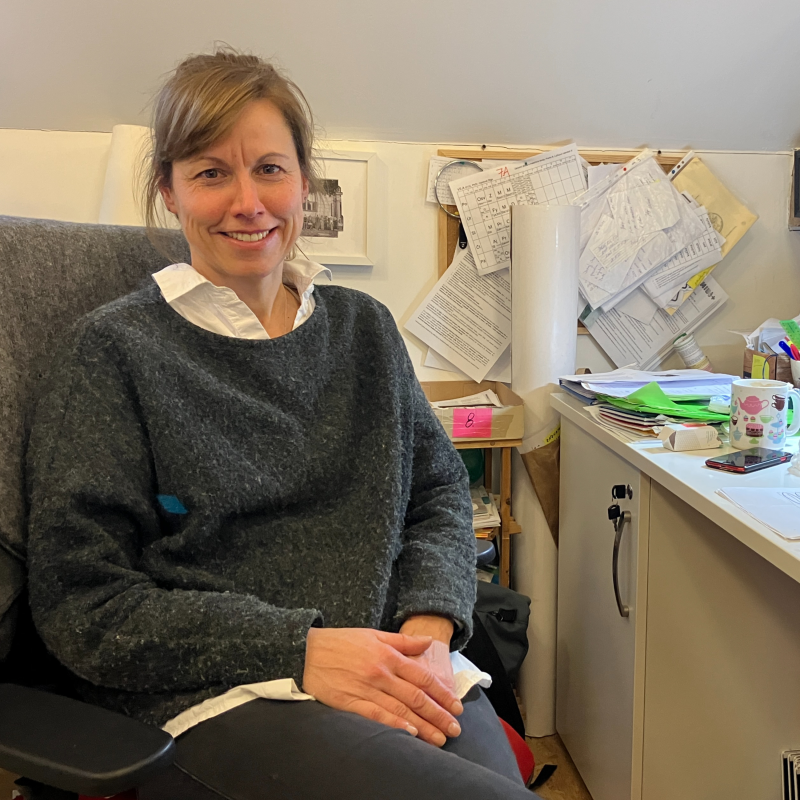 Obrázek epizody Učím na Lyčkárně už skoro 20 let, dřív jsem učila i tělocvik, říká zeměpisářka Olga Havlová