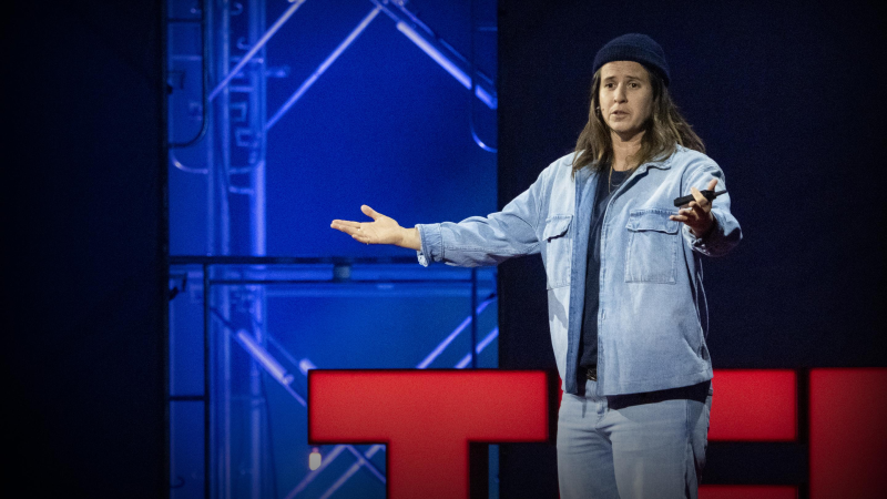 Obrázek epizody The one question every aspiring leader needs to ask | Constance Hockaday