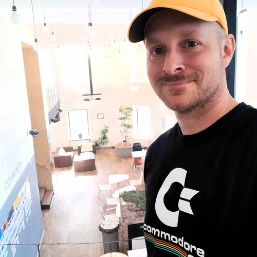 Obrázek epizody Robert Vlach: Signs of advanced freelance economies and how to support them in coworking spaces