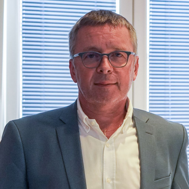 Obrázek epizody Ivan Mikloš - Pokiaľ voliči nebudú chcieť modernizovať krajinu, nebudú to chcieť ani politici