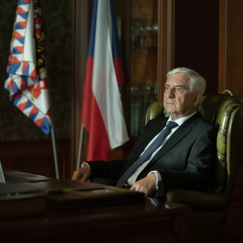 Obrázek epizody Klaus jako ideální záporák, volba ředitele ČT jako silný námět. Proč nevzniká víc seriálů o politice?