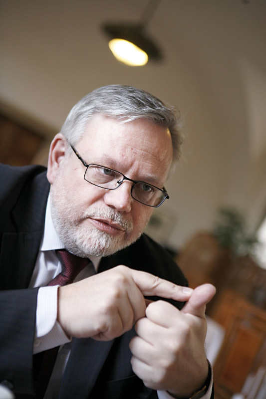 Obrázek epizody Nepřijetím Istanbulské úmluvy senátoři prokázali neznalost. Co bude dál? 